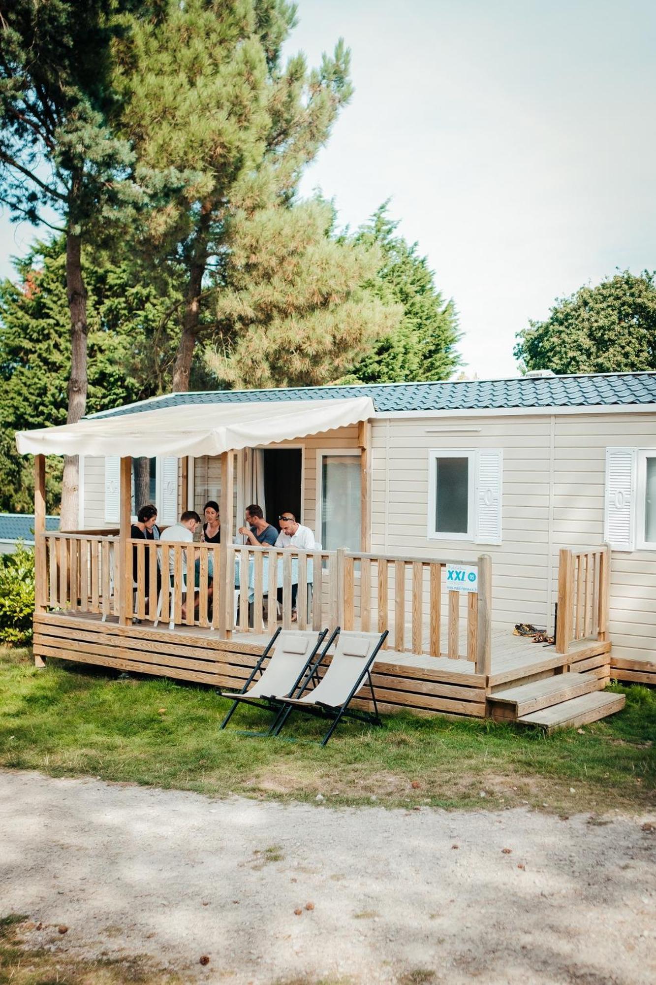Mobil Home Xxl 4 Chambres - Camping Le Viaduc Millau Dış mekan fotoğraf
