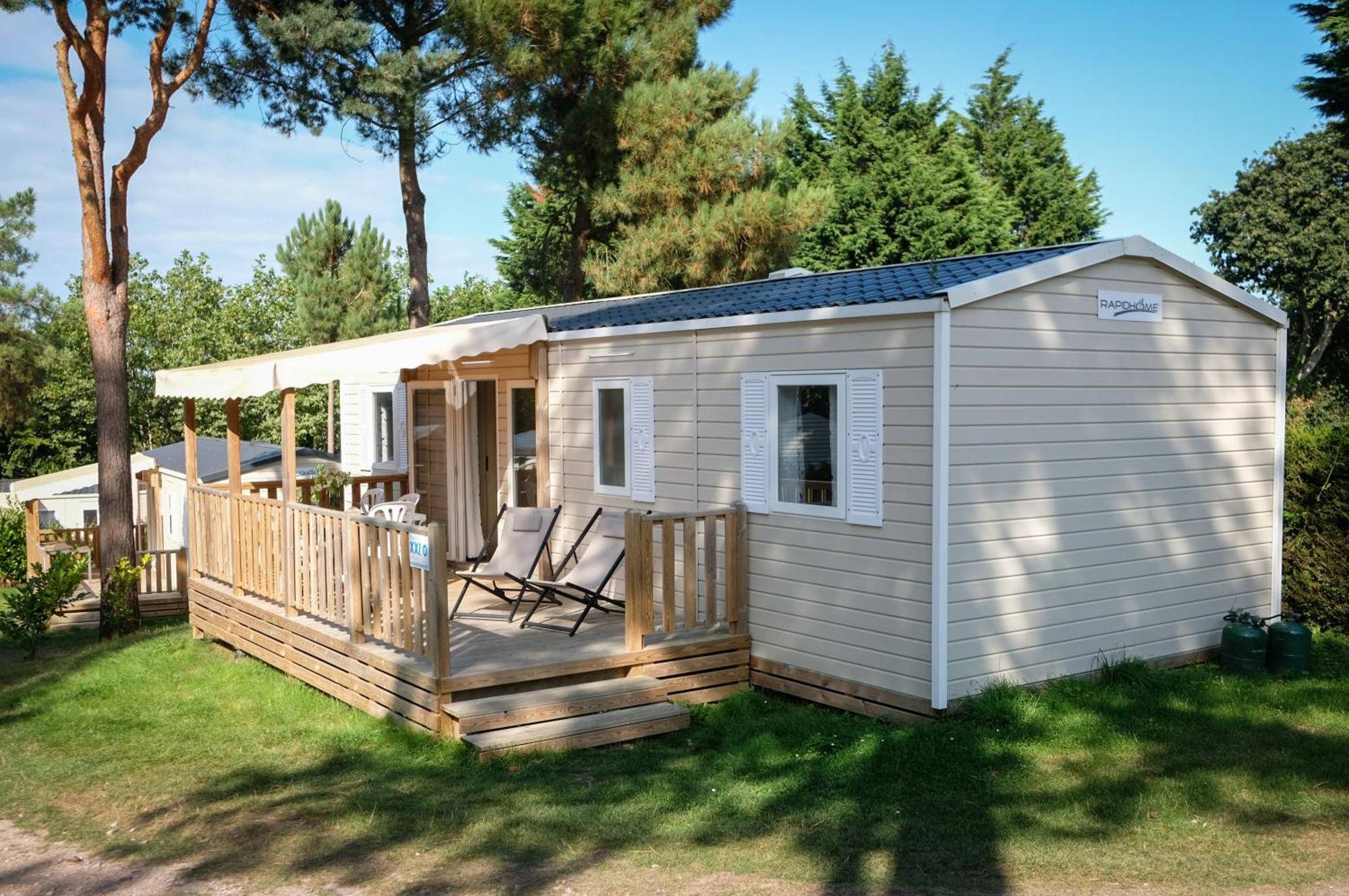 Mobil Home Xxl 4 Chambres - Camping Le Viaduc Millau Dış mekan fotoğraf
